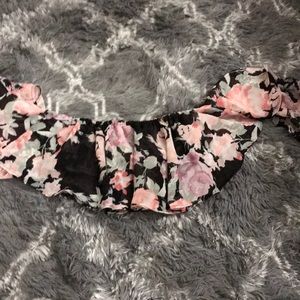 F21 FLORAL BARDOT CROP TOP